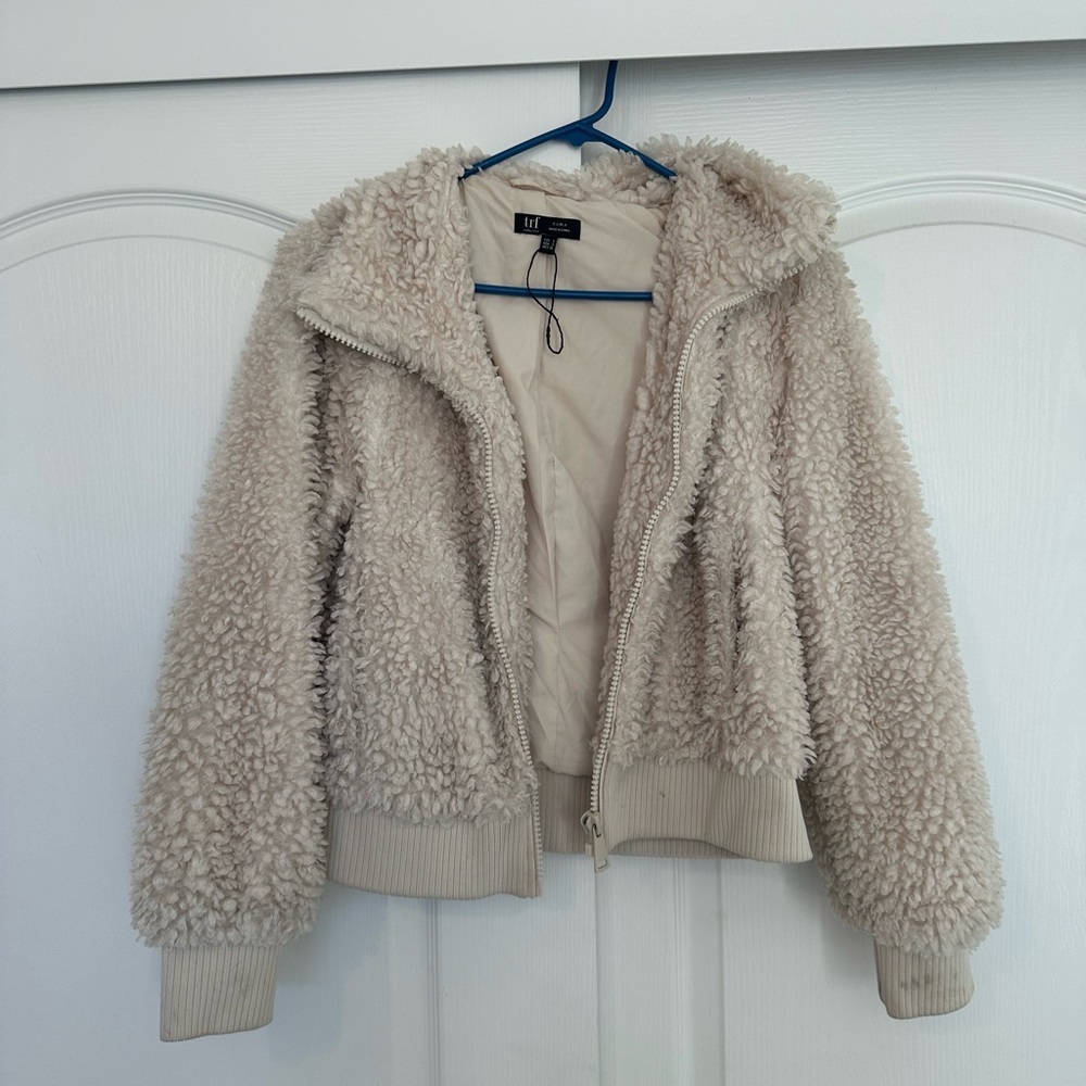 Zara Size Small Sherpa Cream Winter Jacket